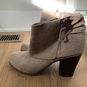 Heeled booties